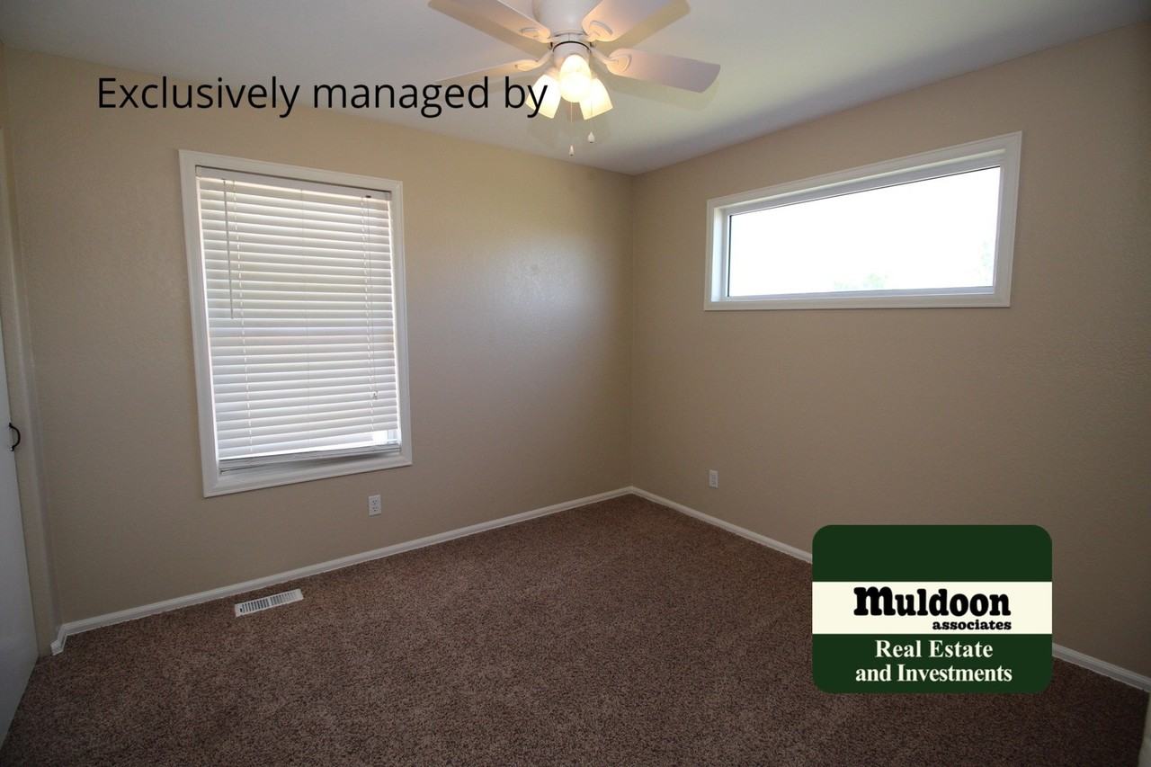 1139 E Jaroso Dr - Photo 7 of 12