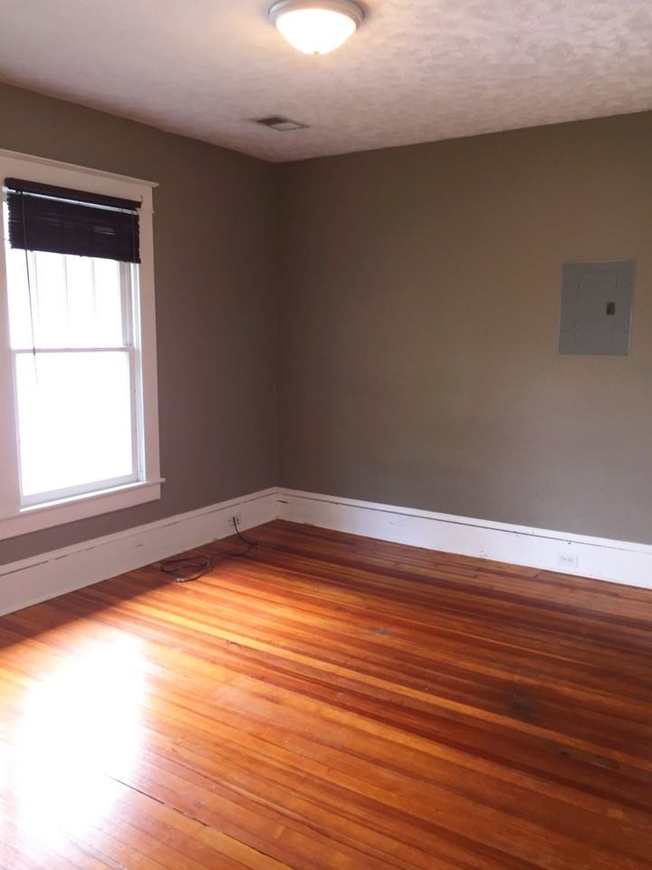 218 Tate St #2 - Photo 5 of 8