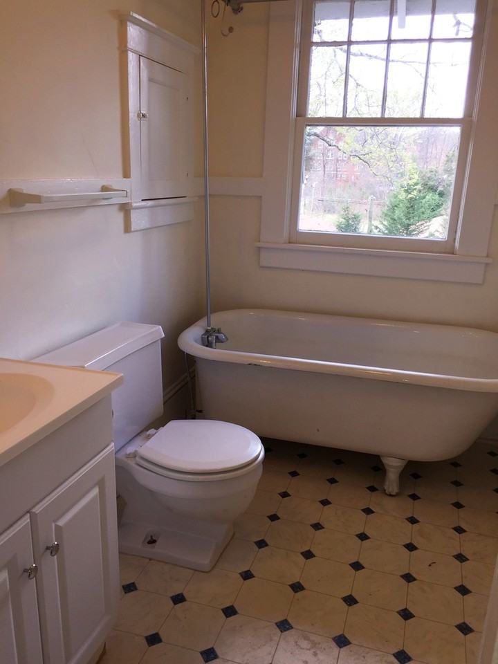 218 Tate St #2 - Photo 7 of 8
