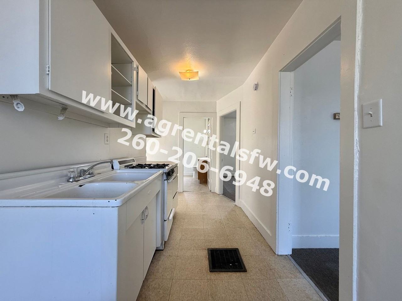 412 Nussbaum Ave - Photo 4 of 12