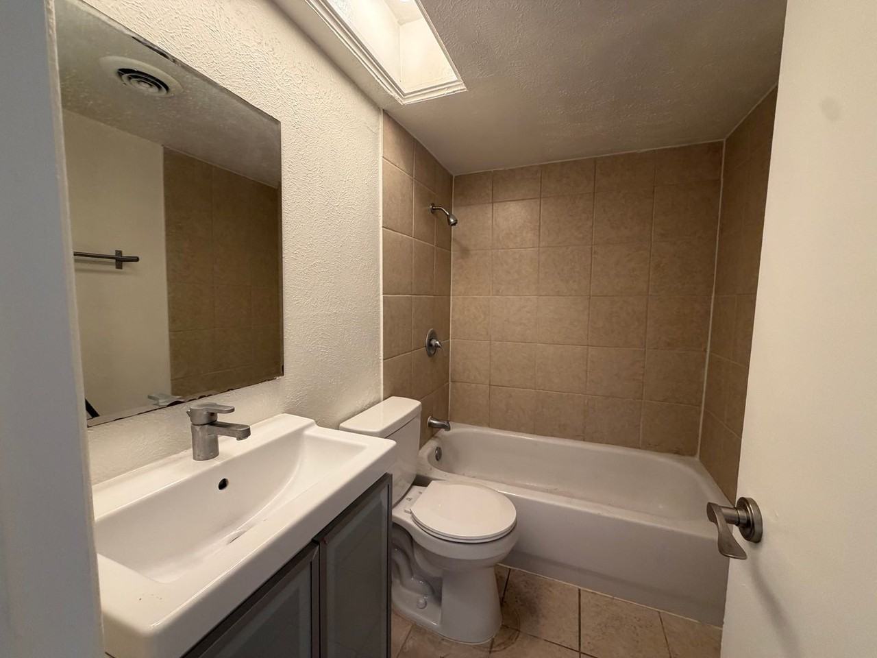 4107 Avondale Ave - Photo 4 of 8