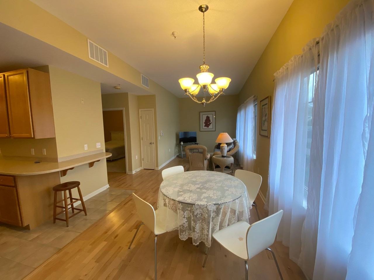 510 N Midvale Blvd - Photo 2 of 11