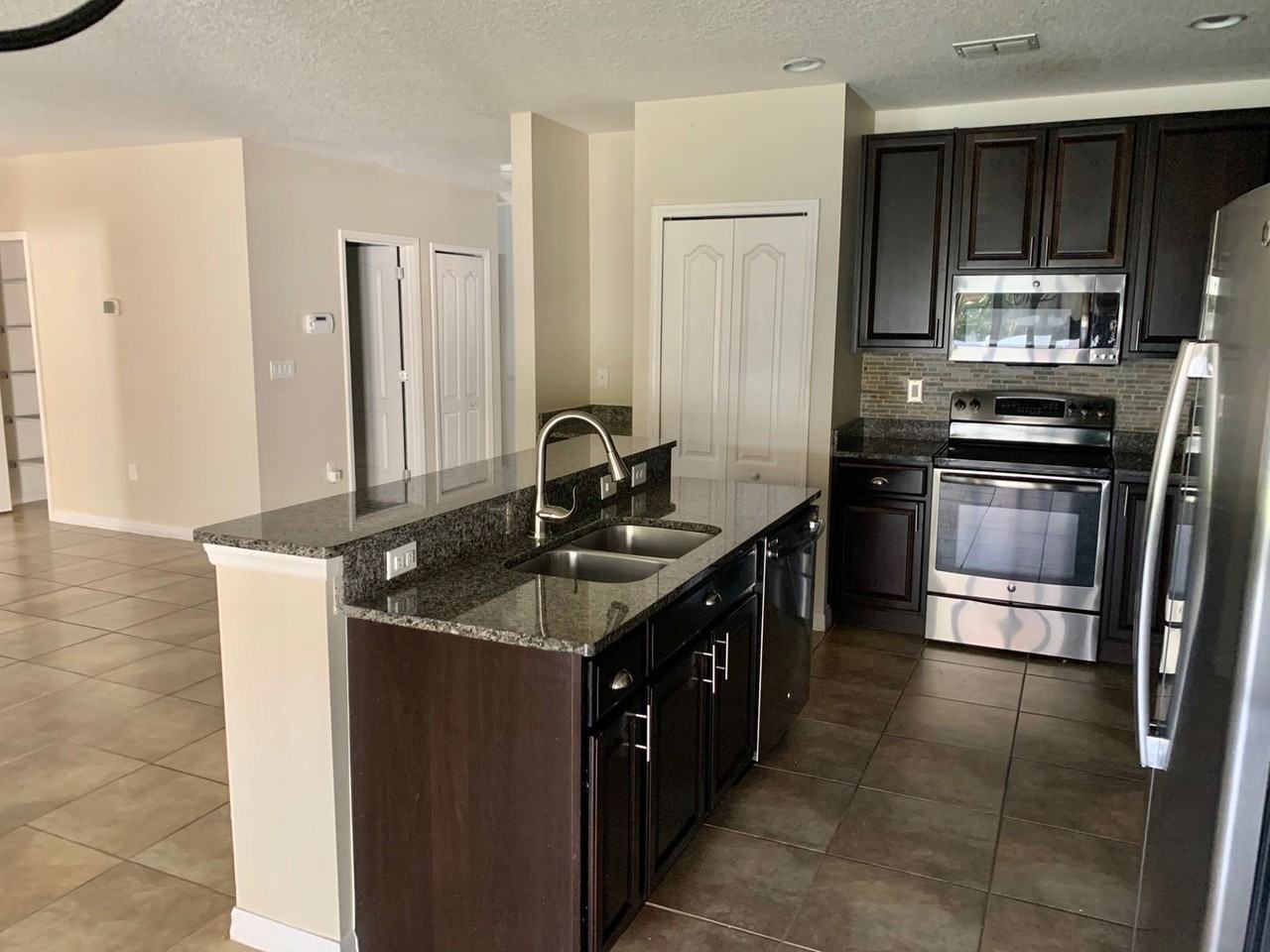 2855 Moonstone Bnd - Photo 5 of 23
