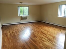featured image of 698 Farmington Ave