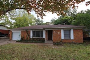 featured image of 812 S Palmer Ave