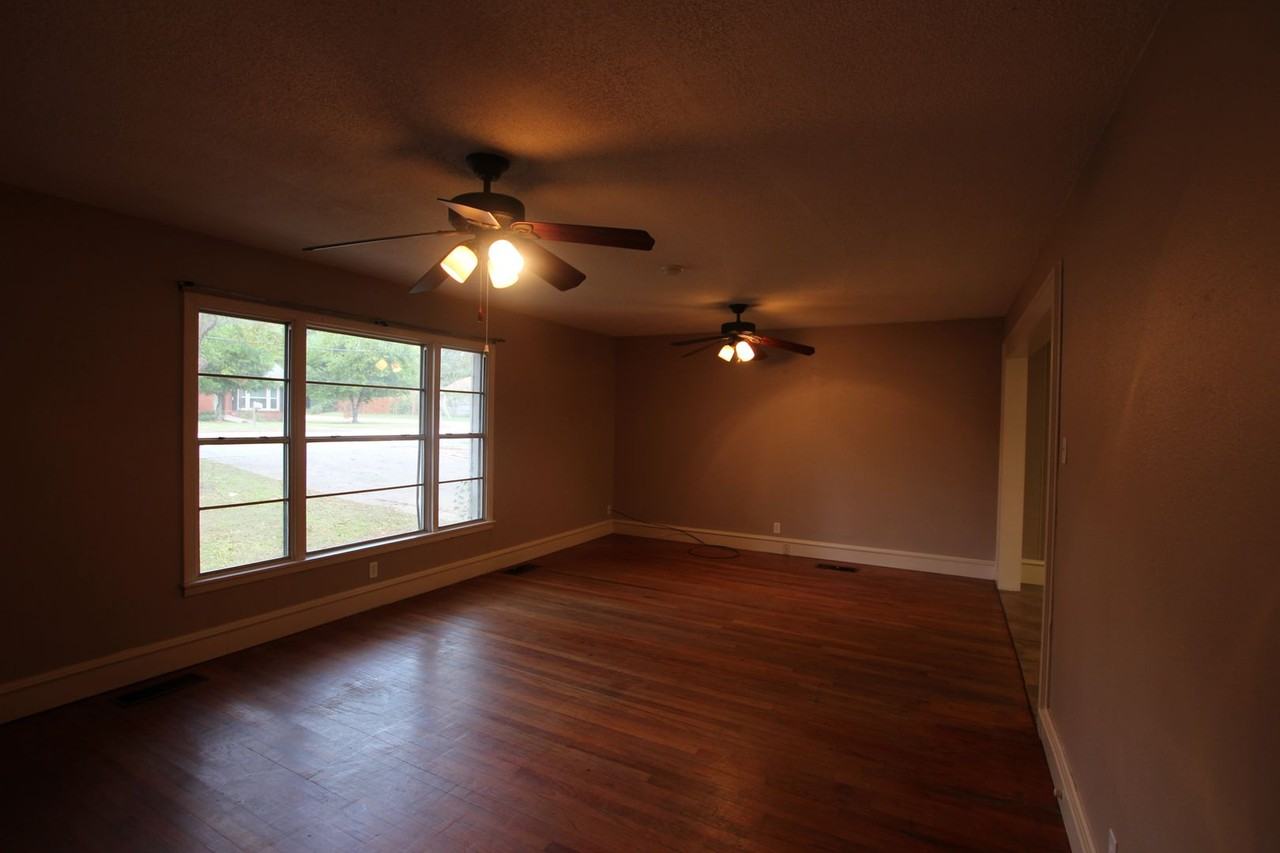 812 S Palmer Ave - Photo 5 of 28