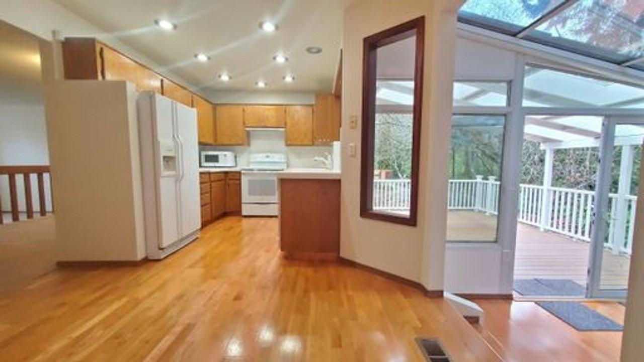 11825 Nw Vaughan Ct - Photo 2 of 14