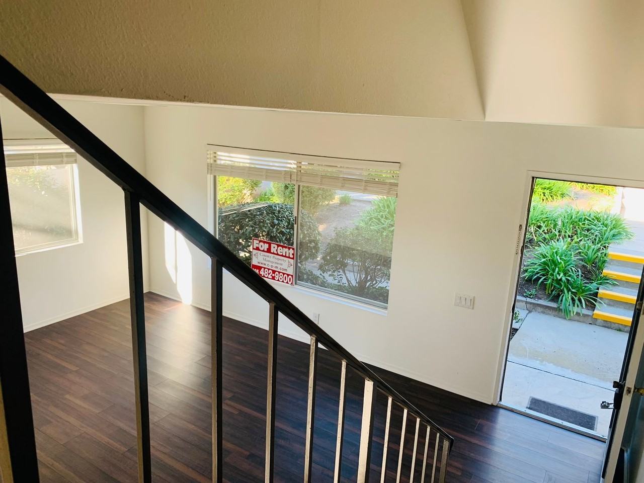 589 Rio Grande Cir - Photo 2 of 13