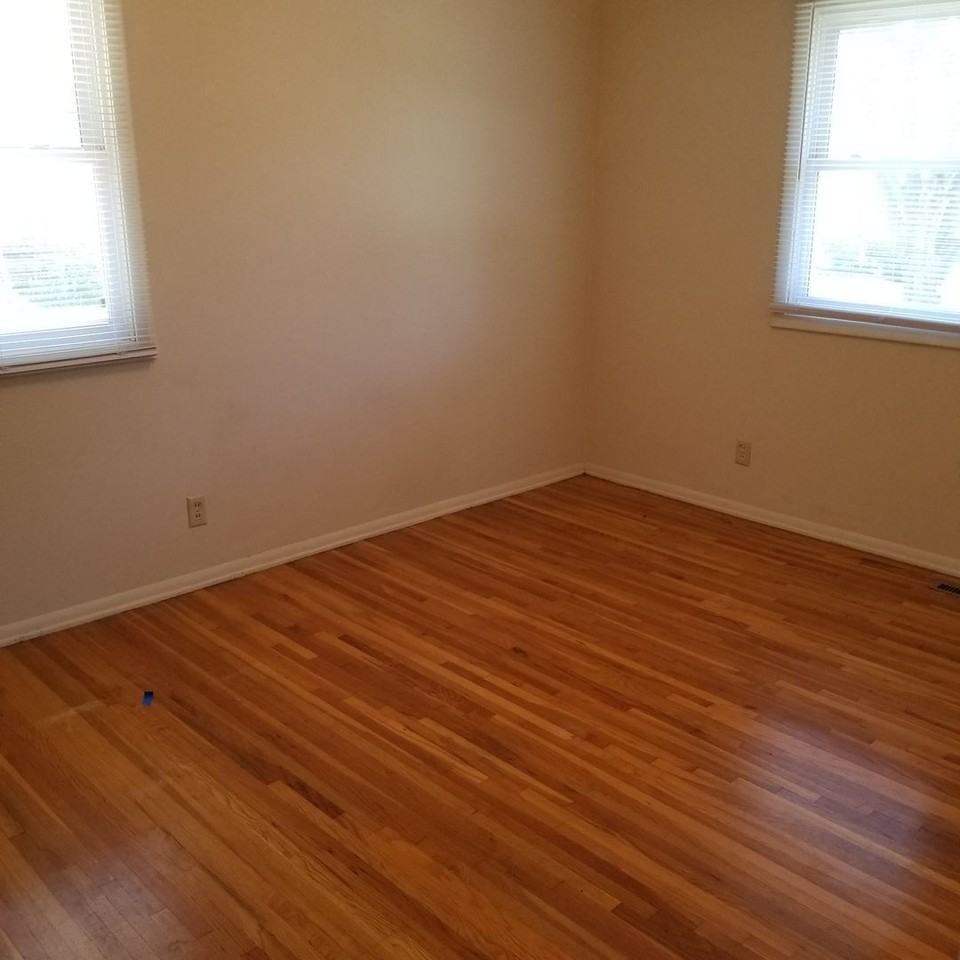 12429 Westwood Ln - Photo 5 of 9