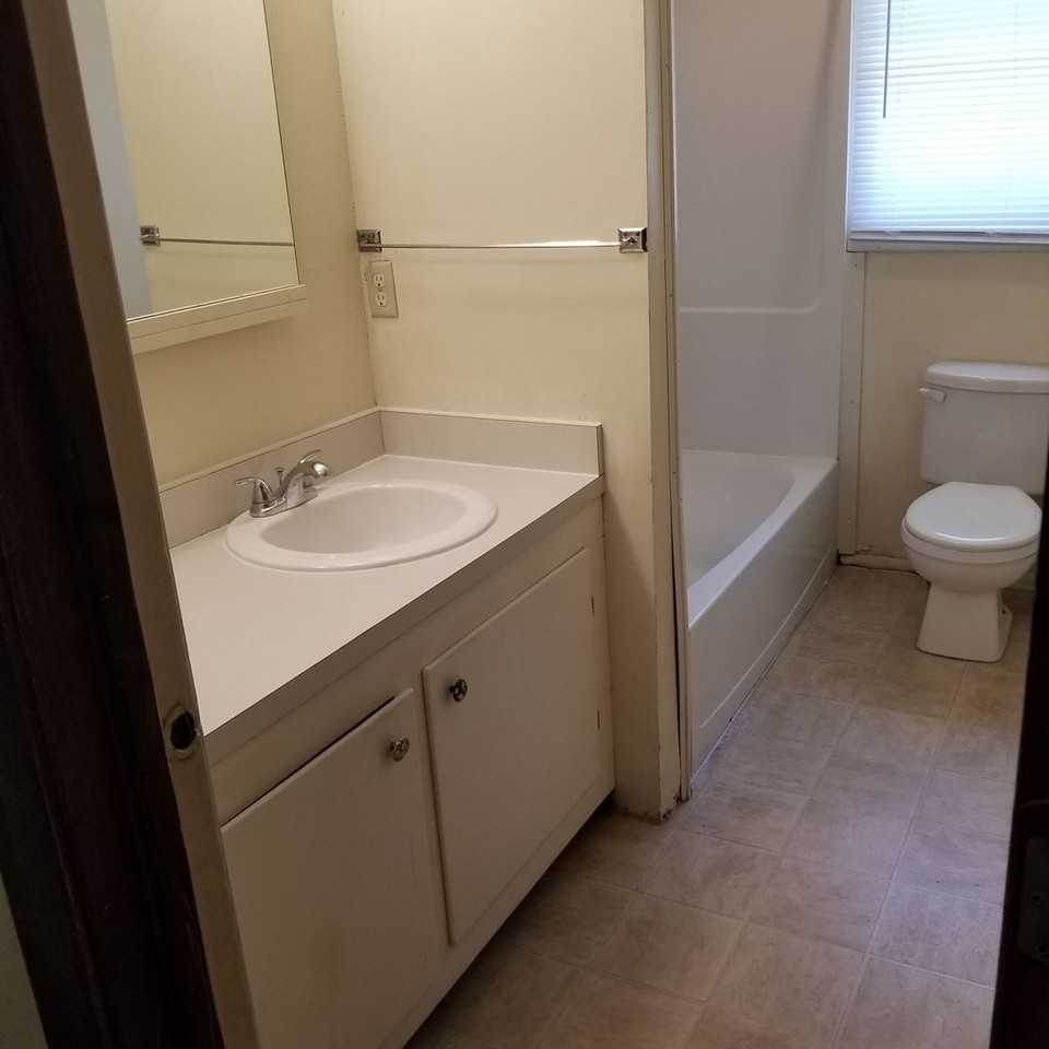12429 Westwood Ln - Photo 7 of 9