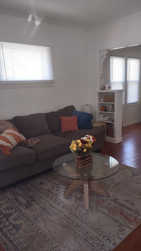 848 Ottawa Ave - Photo 3 of 11