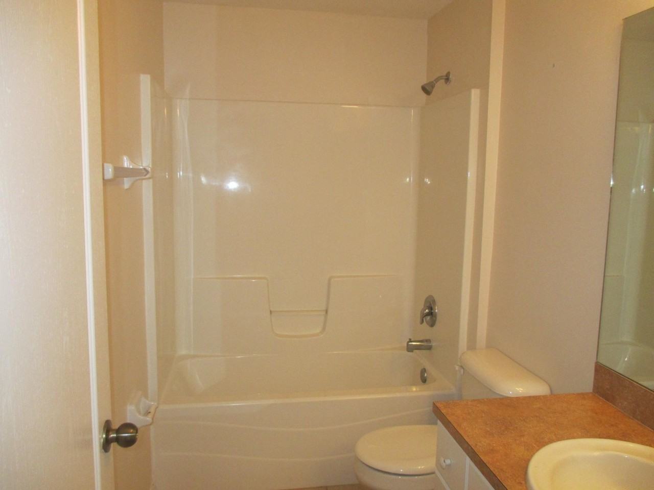 1823 Nw 31st St - Photo 6 of 7