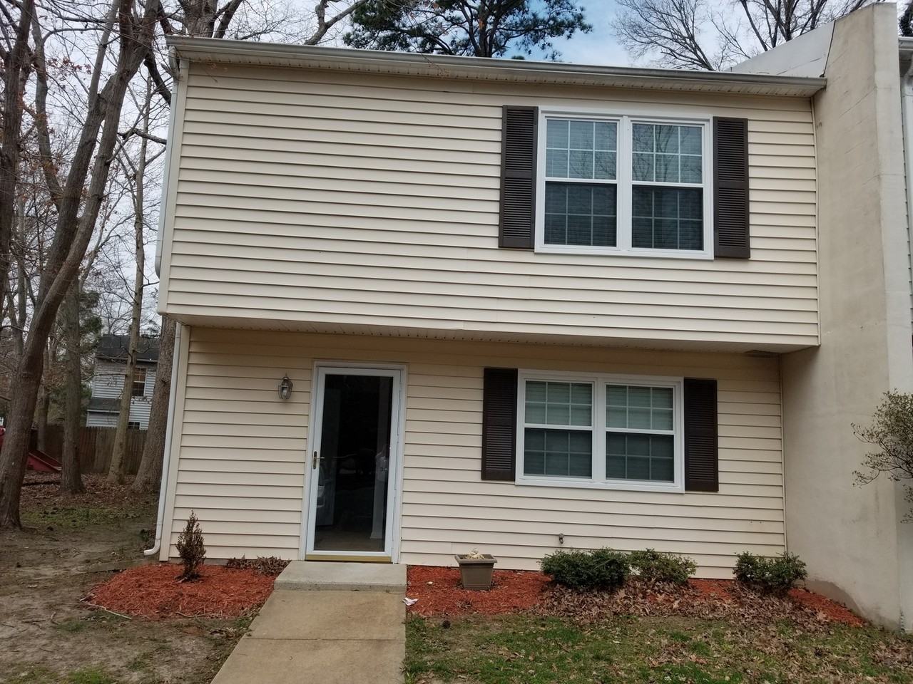 1125 Old Denbigh Blvd