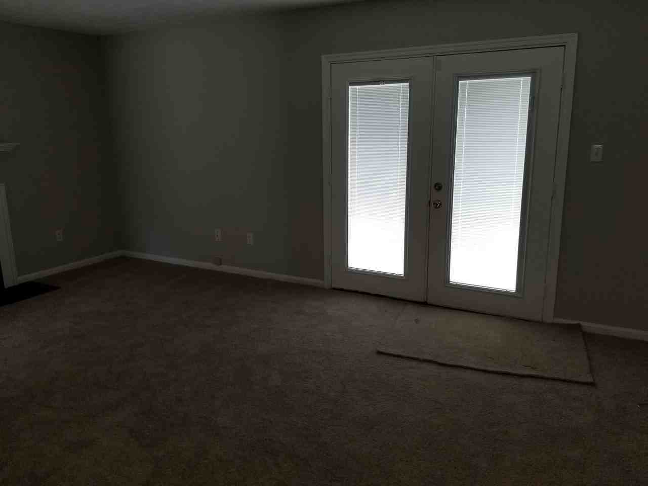 1125 Old Denbigh Blvd - Photo 7 of 18
