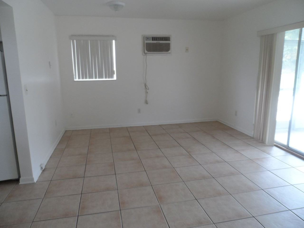 1236 Fountainhead Dr - Photo 3 of 20