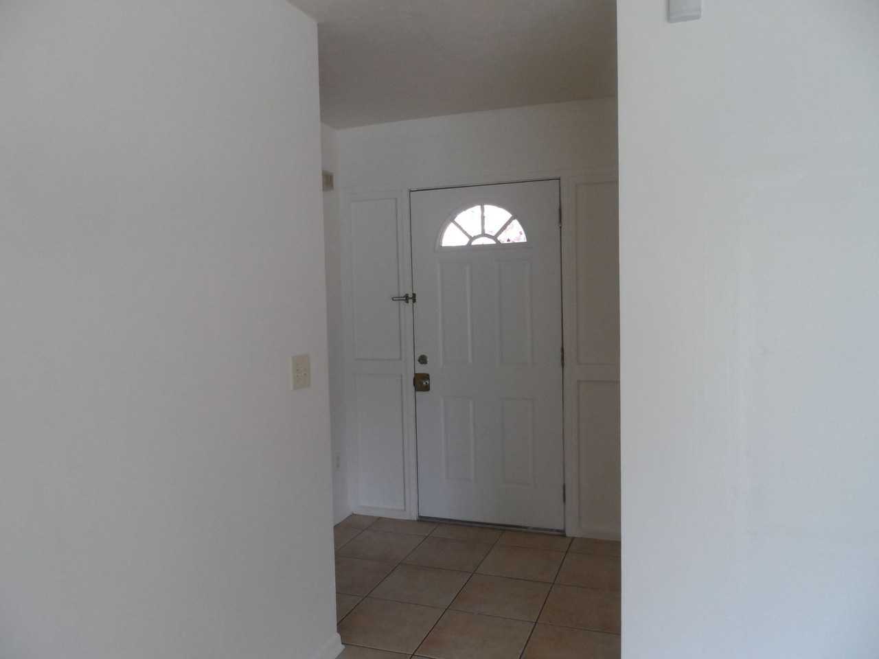 1236 Fountainhead Dr - Photo 6 of 20