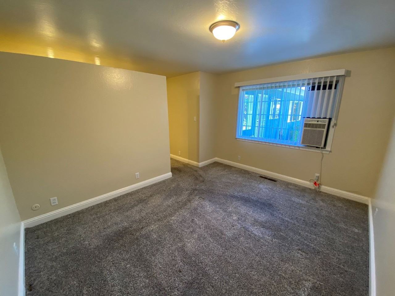 24252 Broadmore Ave - Photo 6 of 14