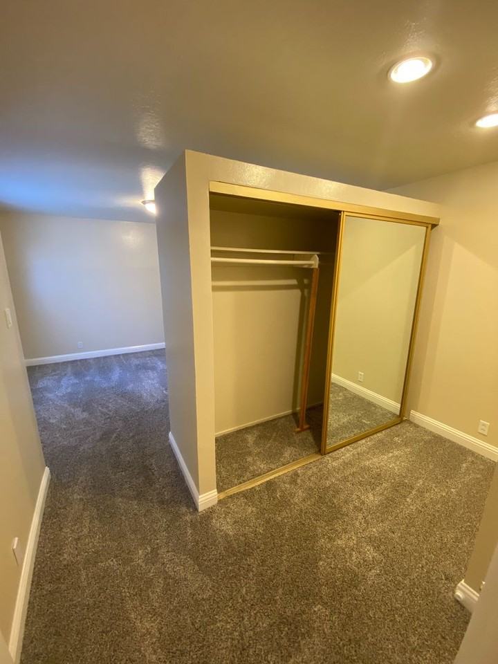 24252 Broadmore Ave - Photo 7 of 14