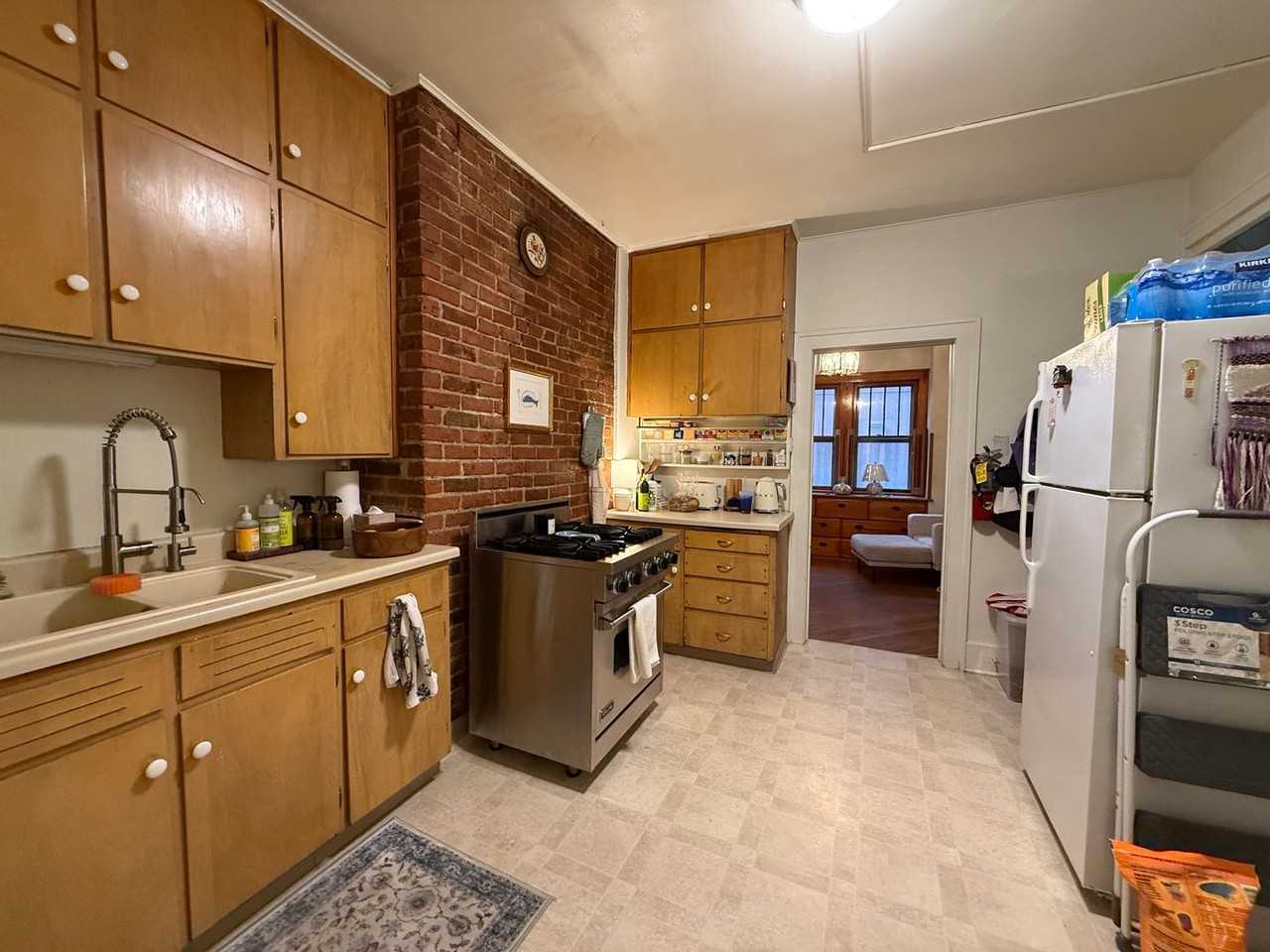 731 Rundell St - Photo 6 of 17