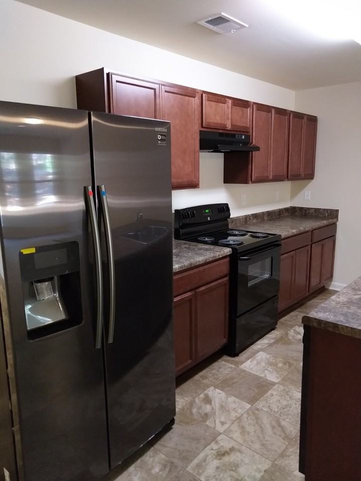 406 Erin Ct - Photo 3 of 19