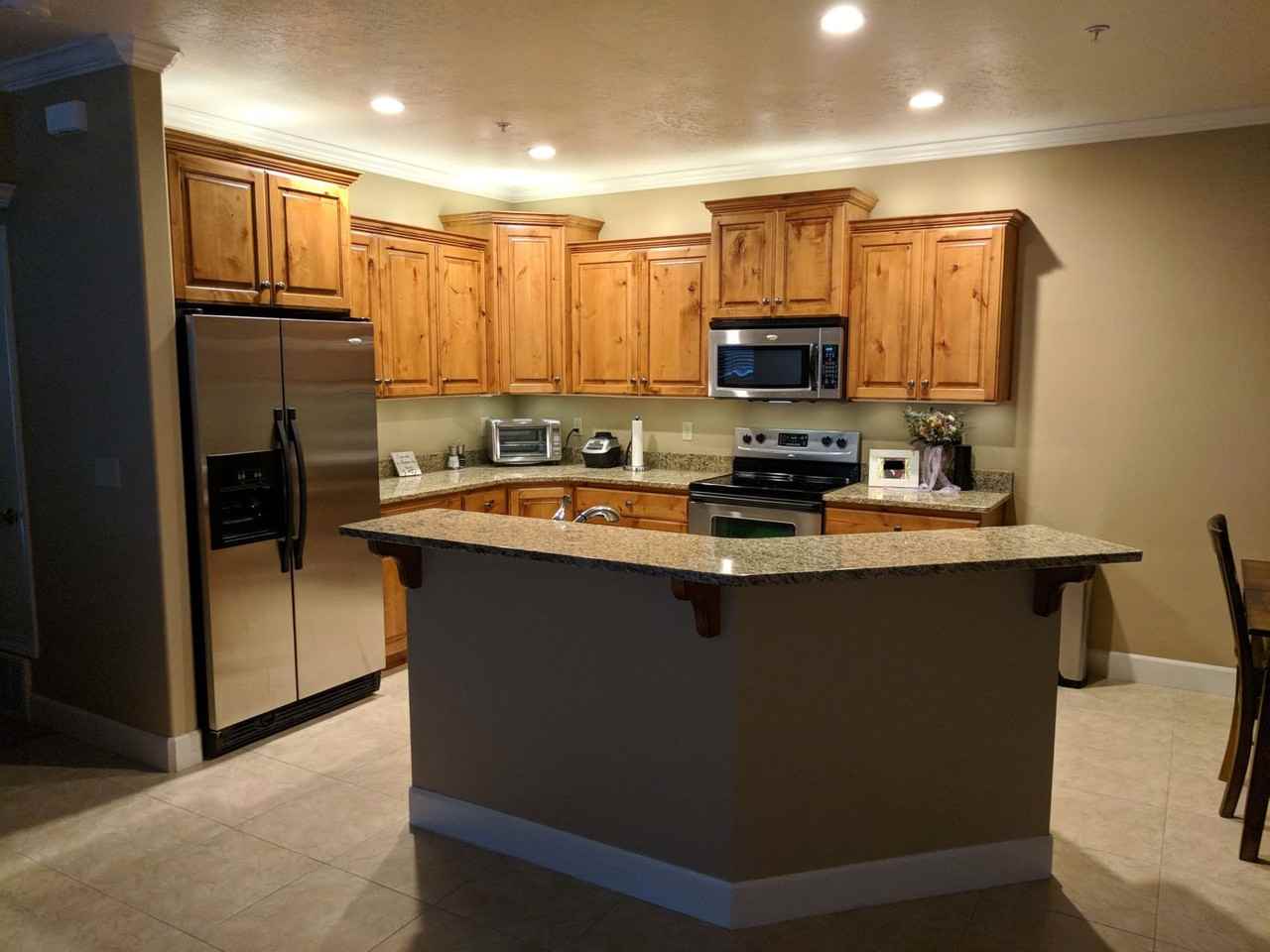 1018 N 985 W #508 - Photo 2 of 5