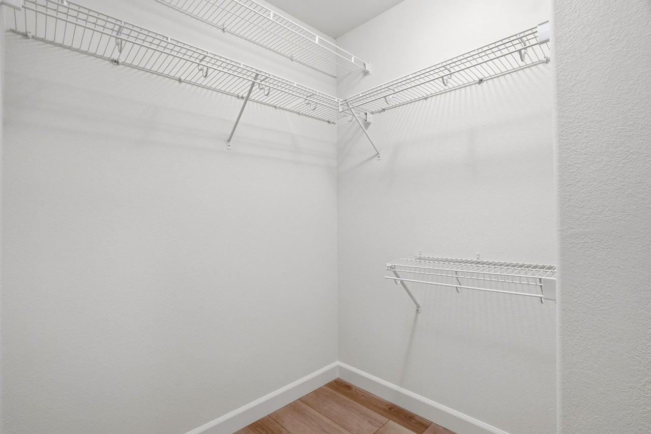 4142 Tobin Cir - Photo 2 of 36