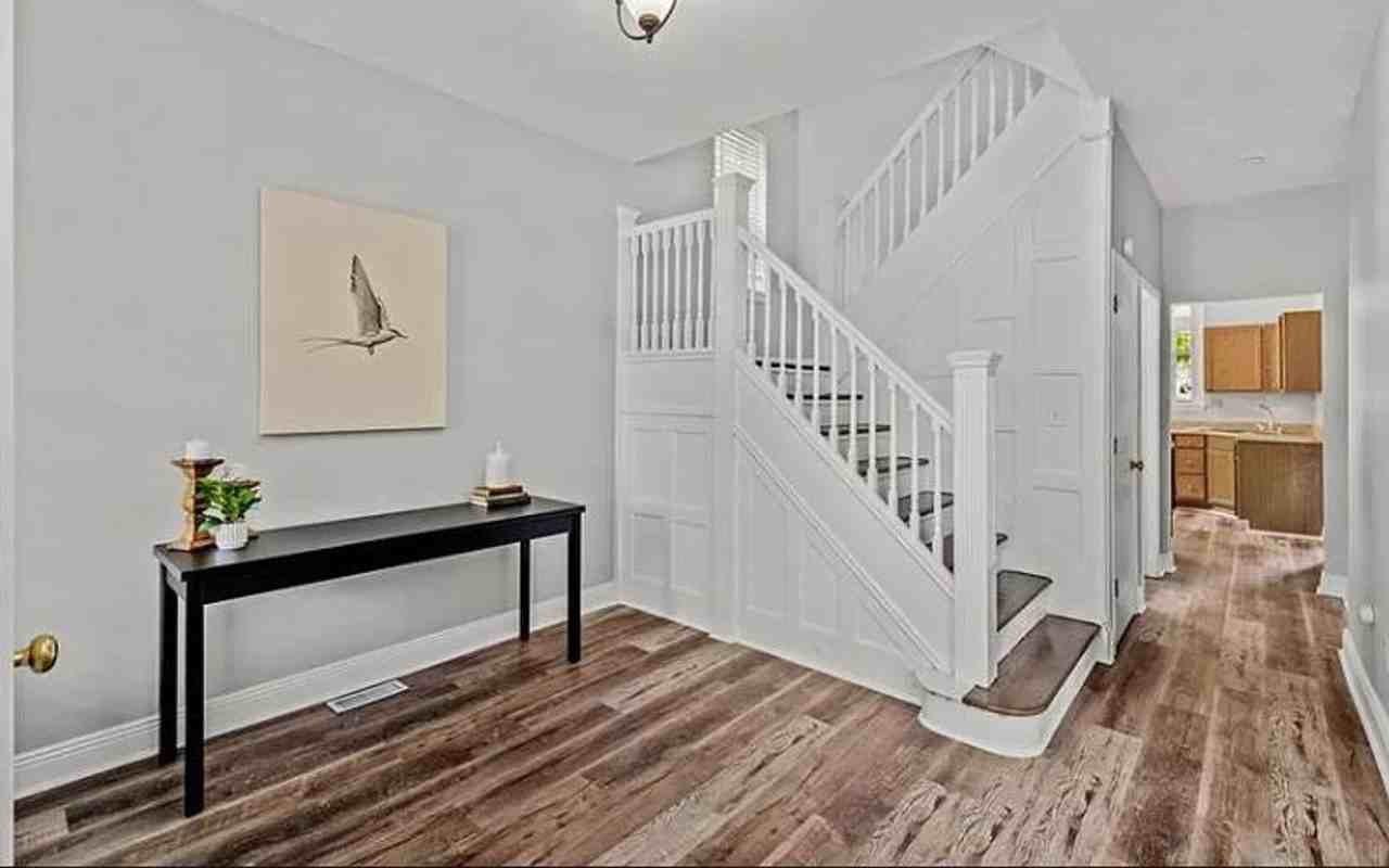 309 South Ave - Photo 4 of 33