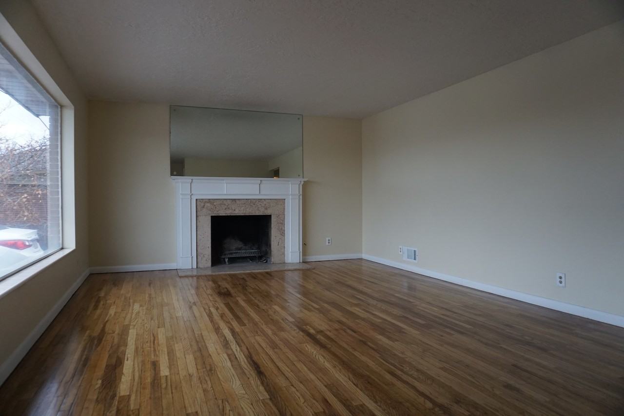 4905 W 4100 S - Photo 2 of 28