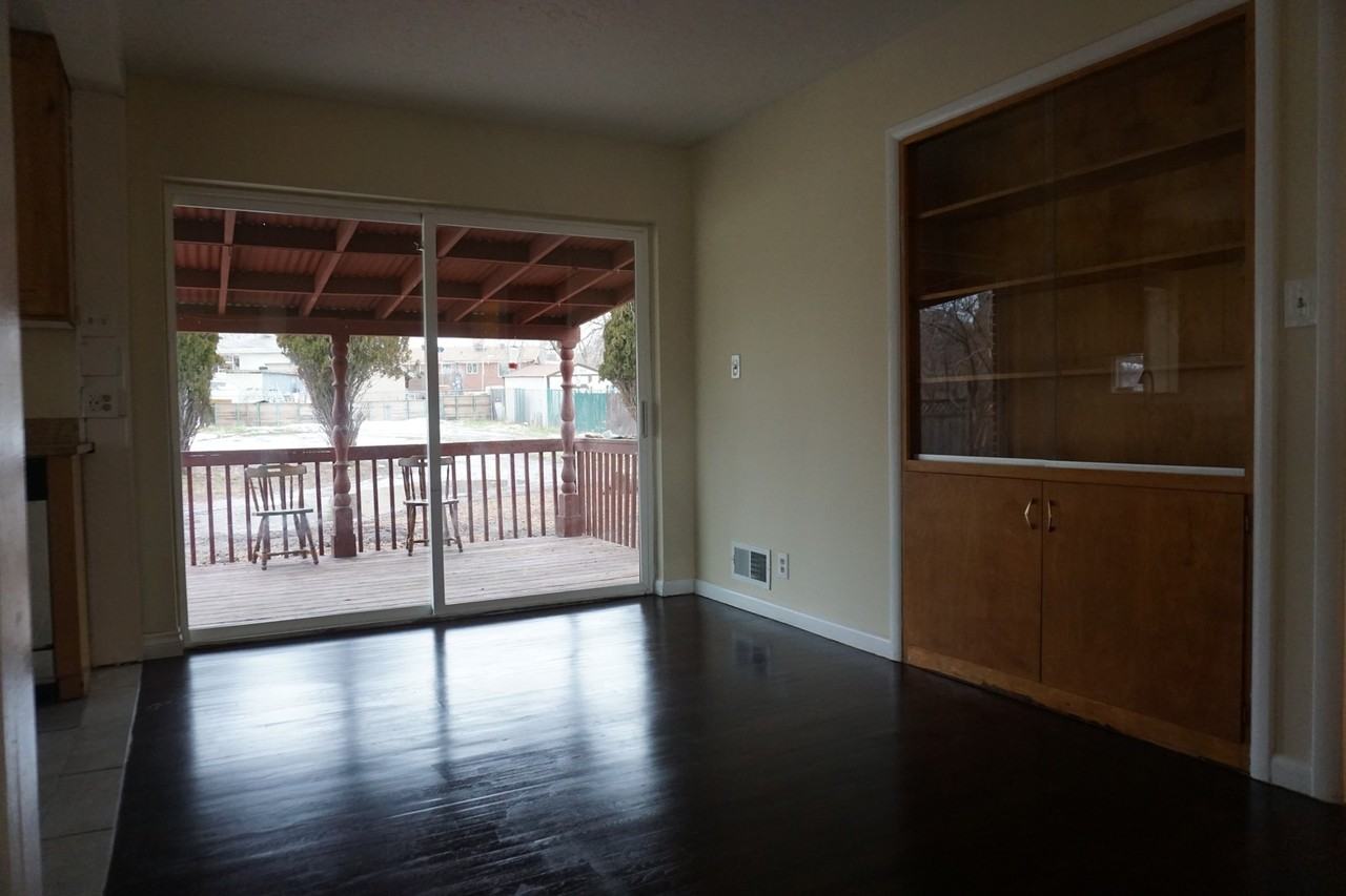 4905 W 4100 S - Photo 4 of 28