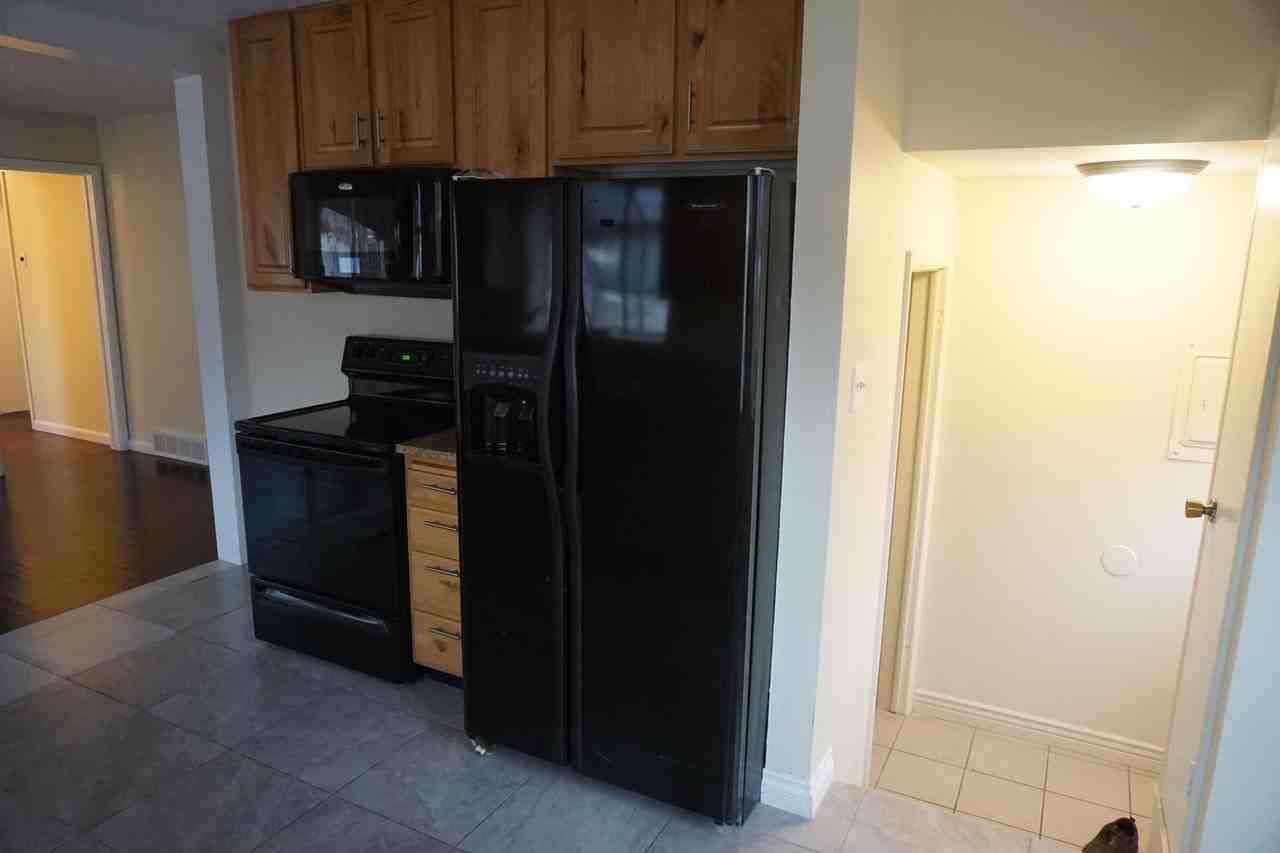 4905 W 4100 S - Photo 7 of 28