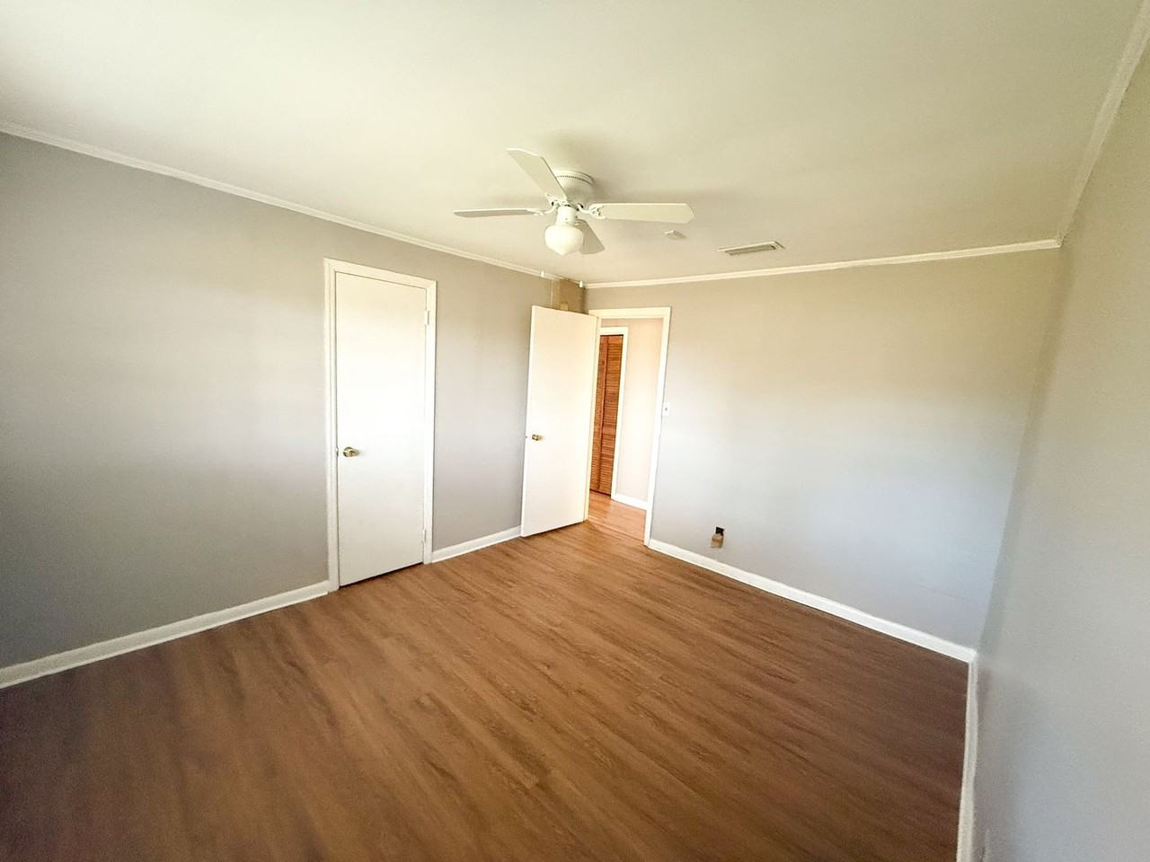4734 Vienna Church Rd - Photo 6 of 14