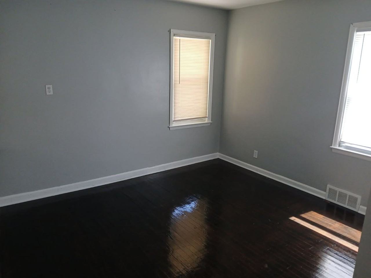 19012 Kingsville St - Photo 4 of 9