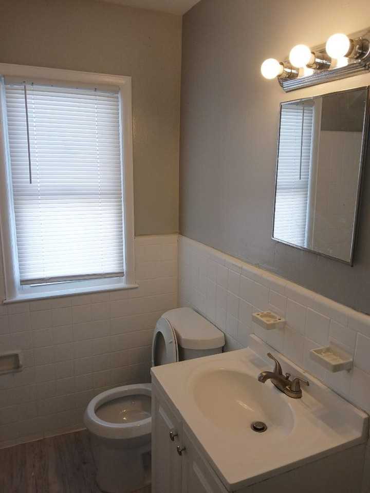 19012 Kingsville St - Photo 7 of 9