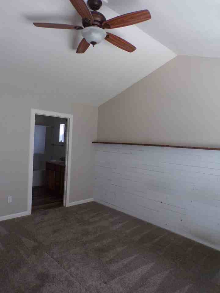 2812 Athens Ct - Photo 5 of 25