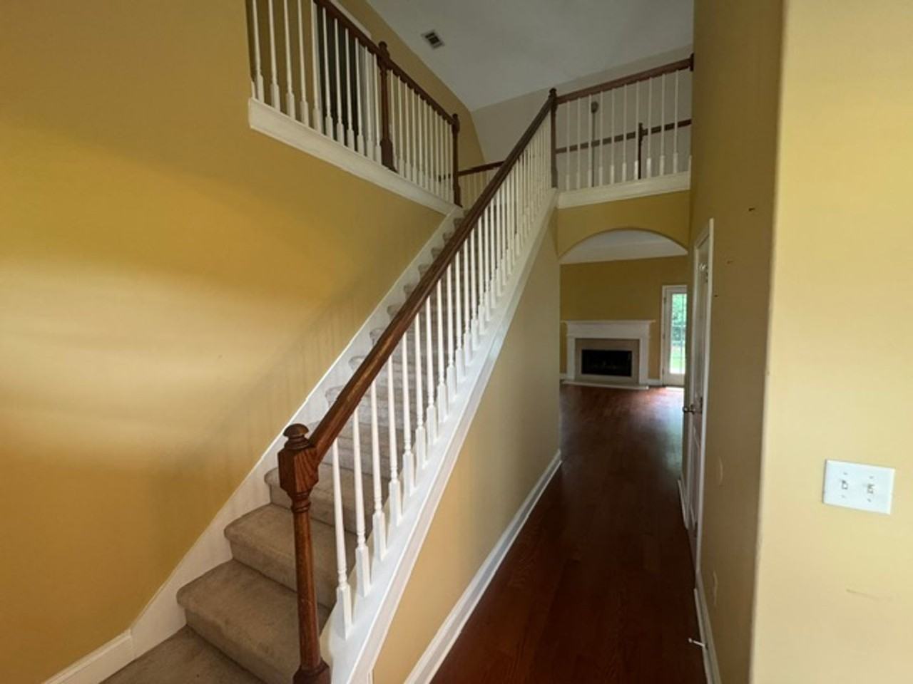 429 Jasmine Cir - Photo 3 of 15