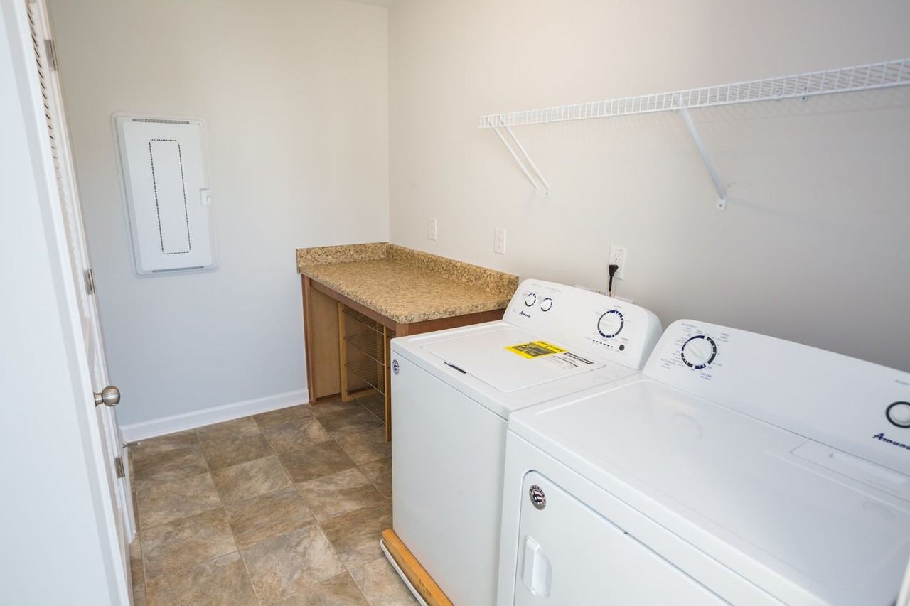112 Raphael Pl - Photo 7 of 13