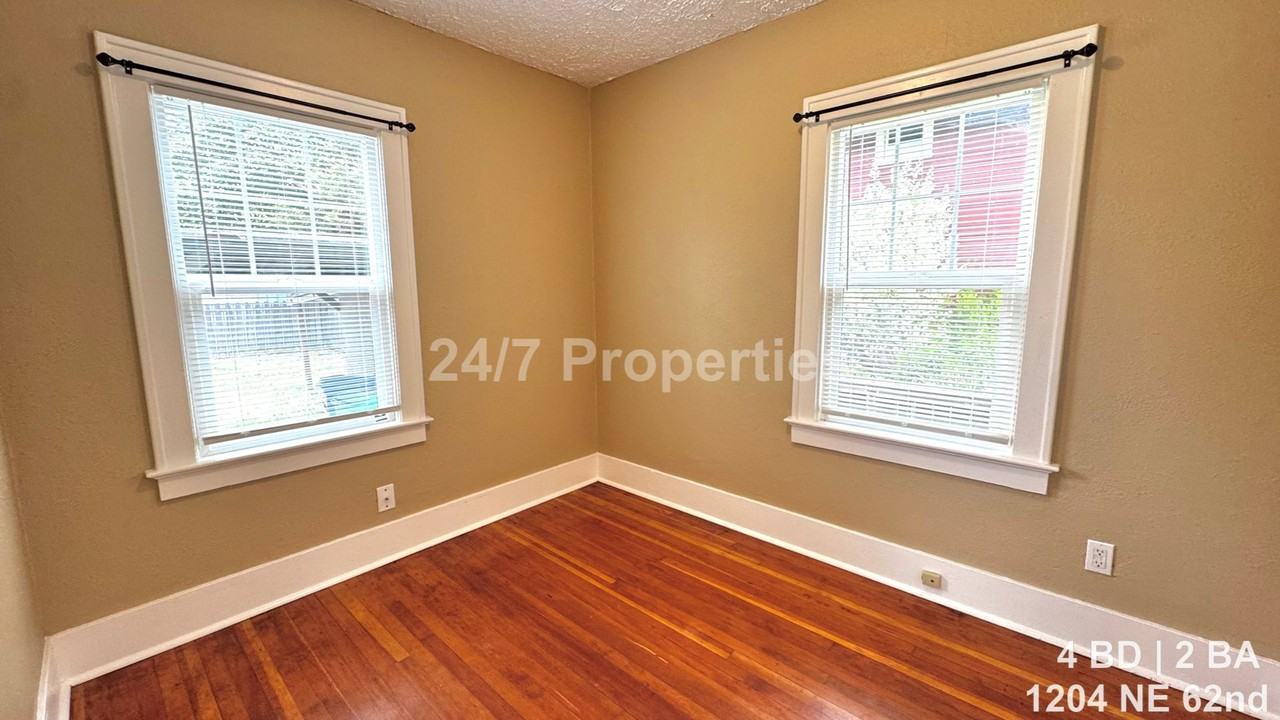 1204 Ne 62nd Ave - Photo 7 of 16