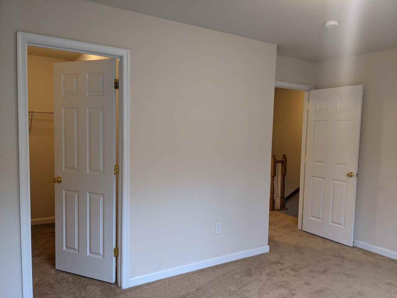 225 Crown Ct - Photo 3 of 50