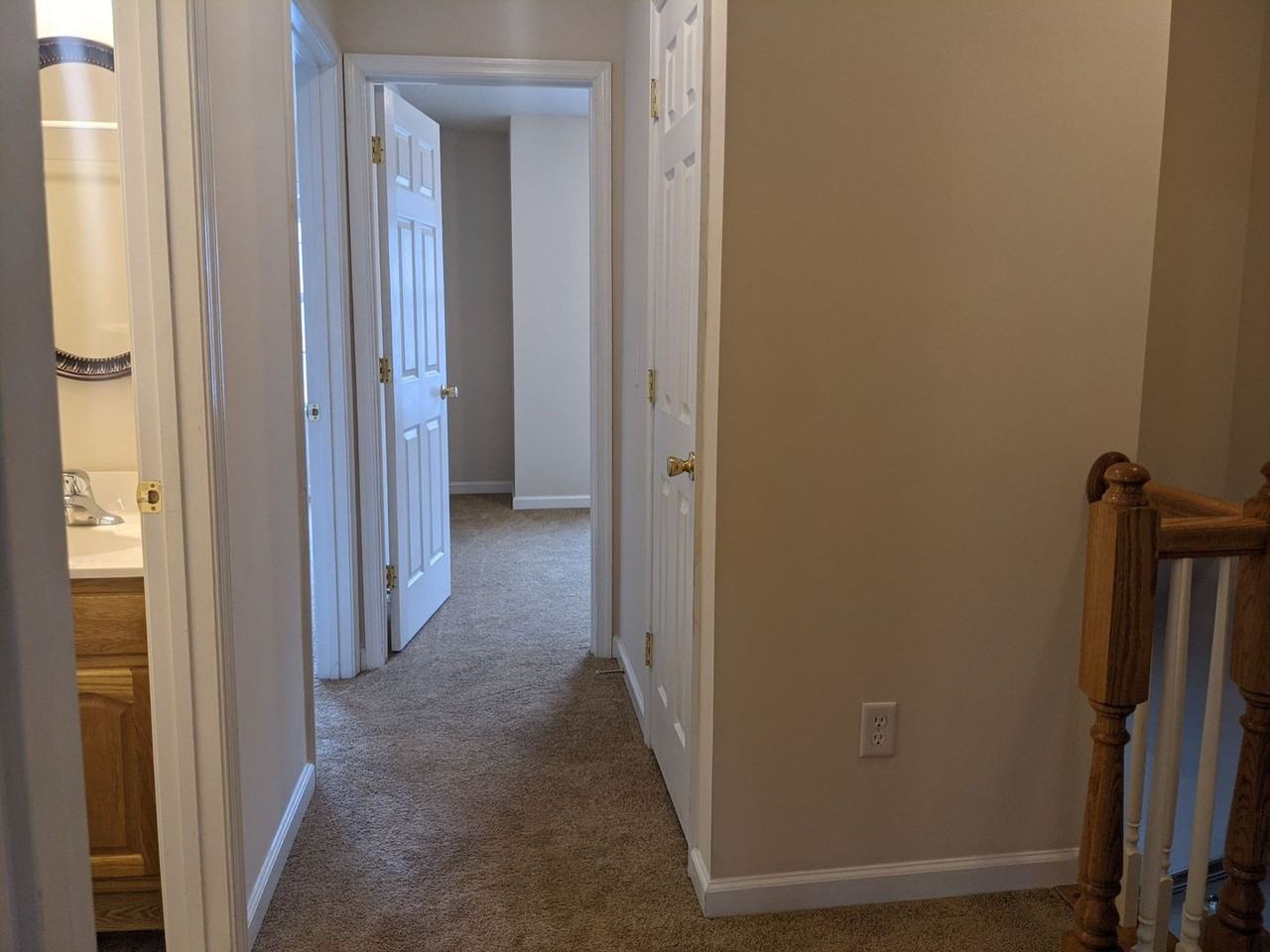 225 Crown Ct - Photo 7 of 50