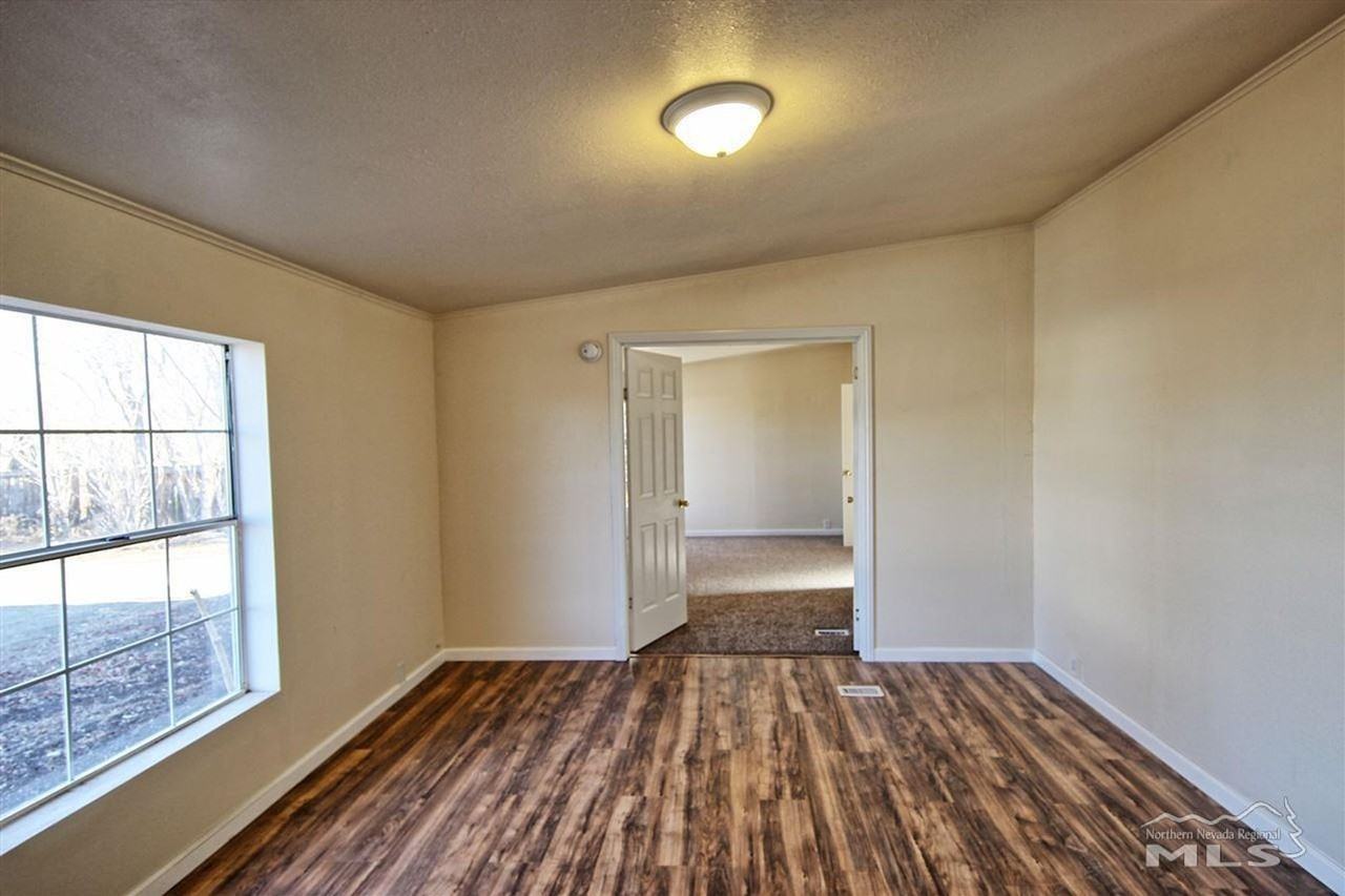 219 Ambee Way - Photo 3 of 16