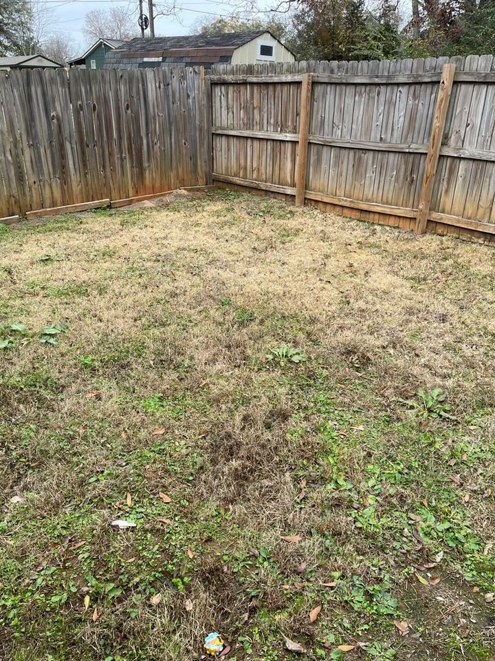 919 College St - Photo 5 of 8