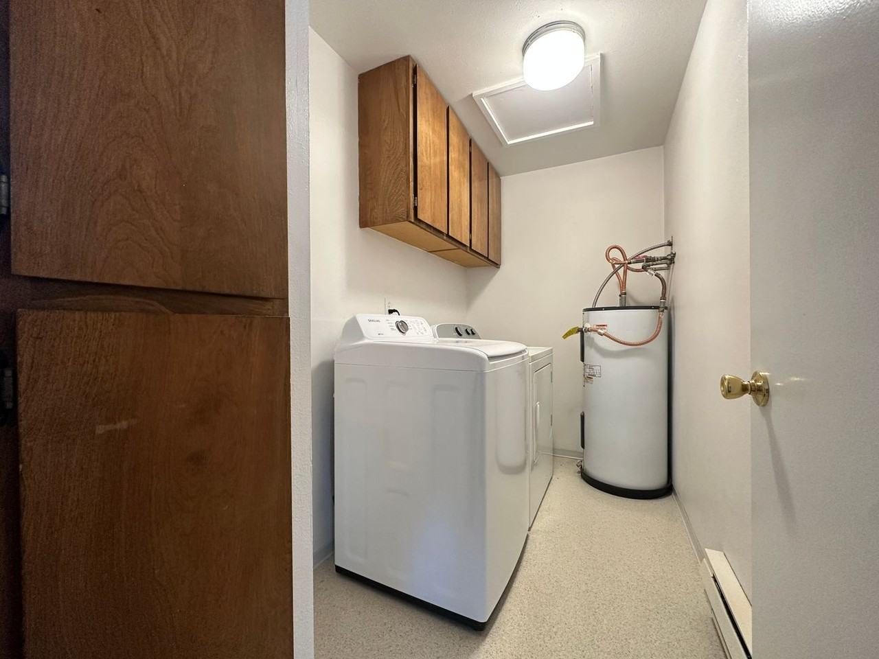 1008 S Holly St - Photo 6 of 9