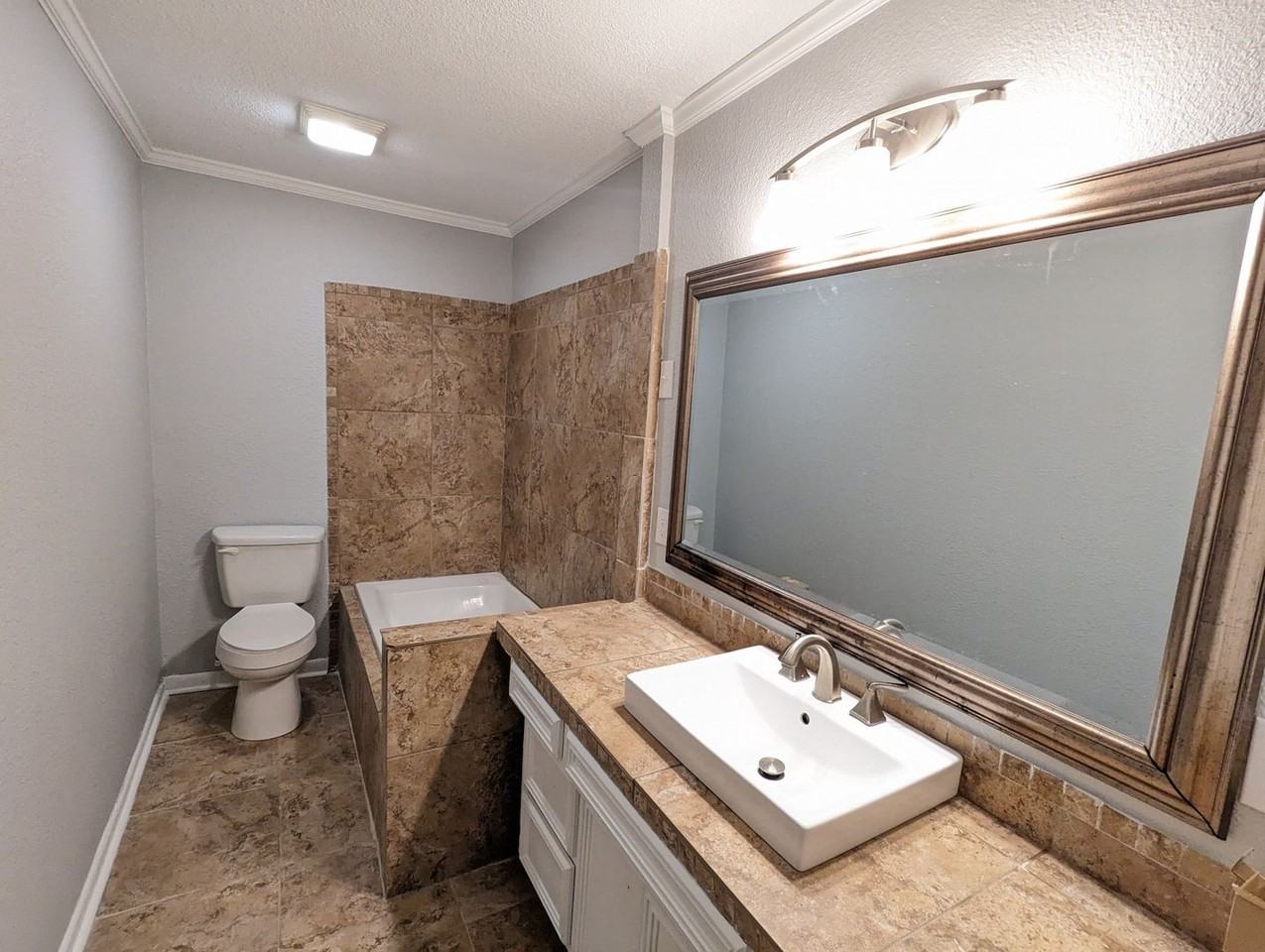 1123 Kimberly Dr - Photo 5 of 9