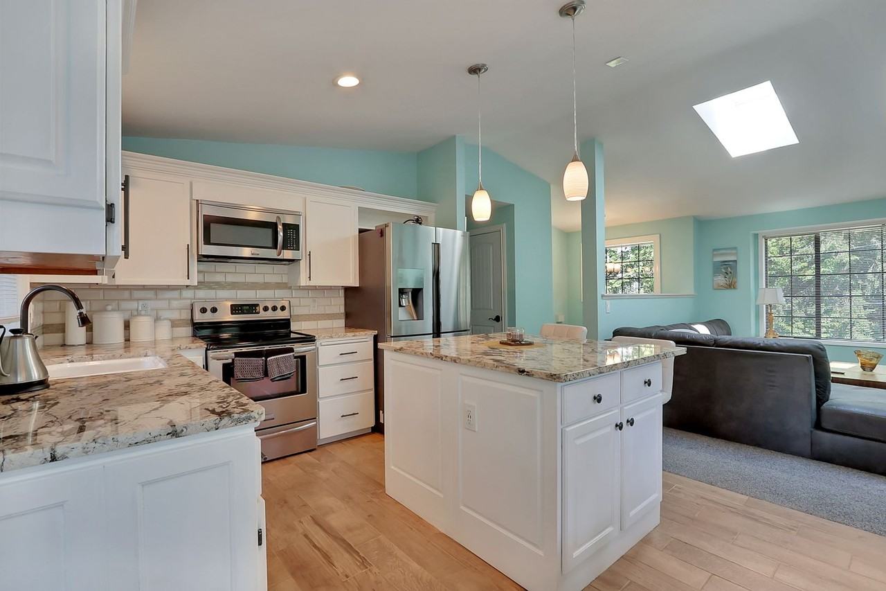 310 View Rd - Photo 5 of 18