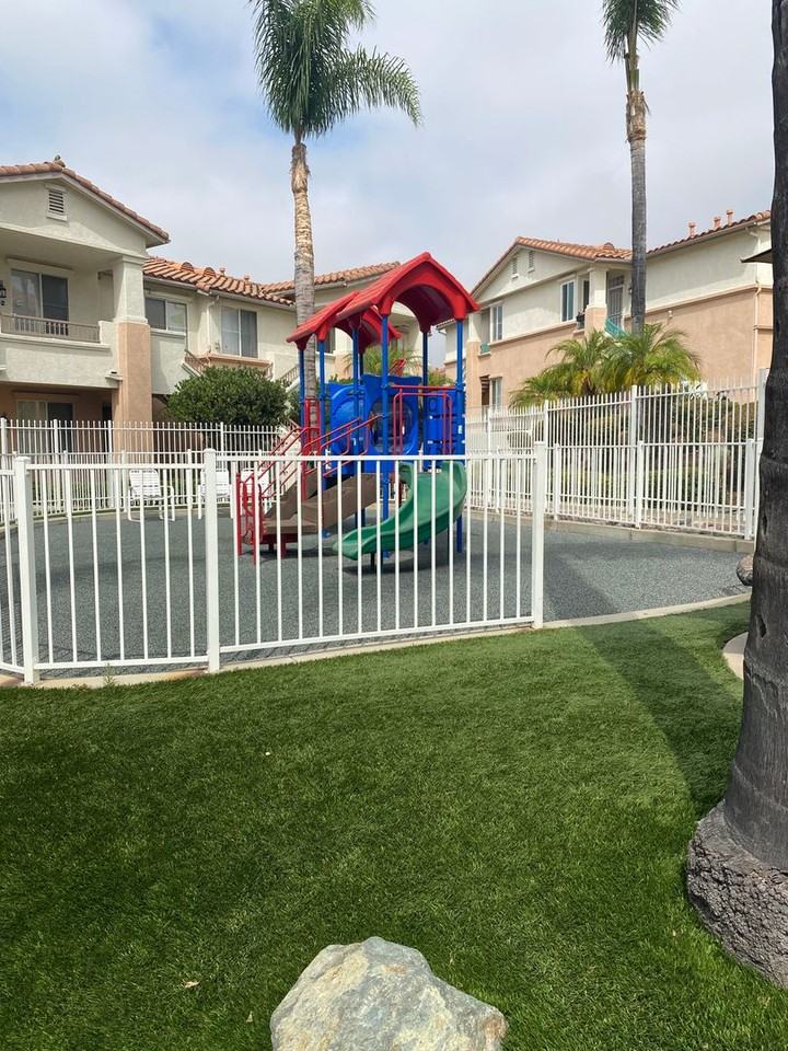11422 Via Rancho San Diego - Photo 4 of 27