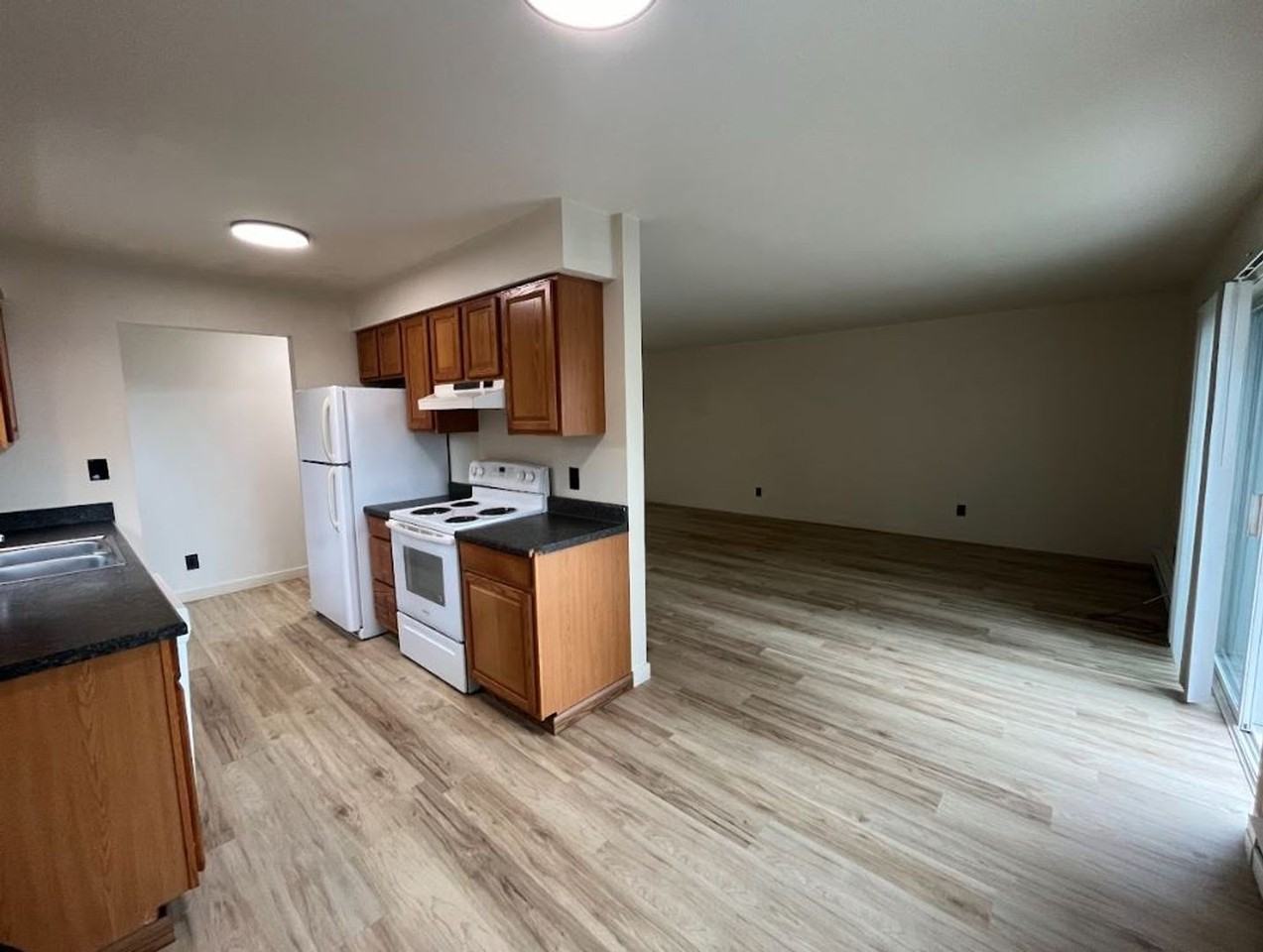 900 Liberty St #2 - Photo 7 of 16