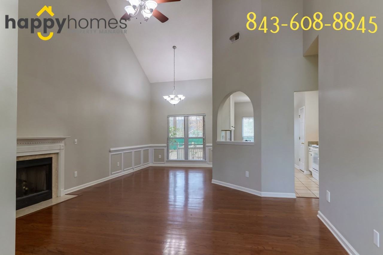7896 Sabalridge Dr - Photo 3 of 31