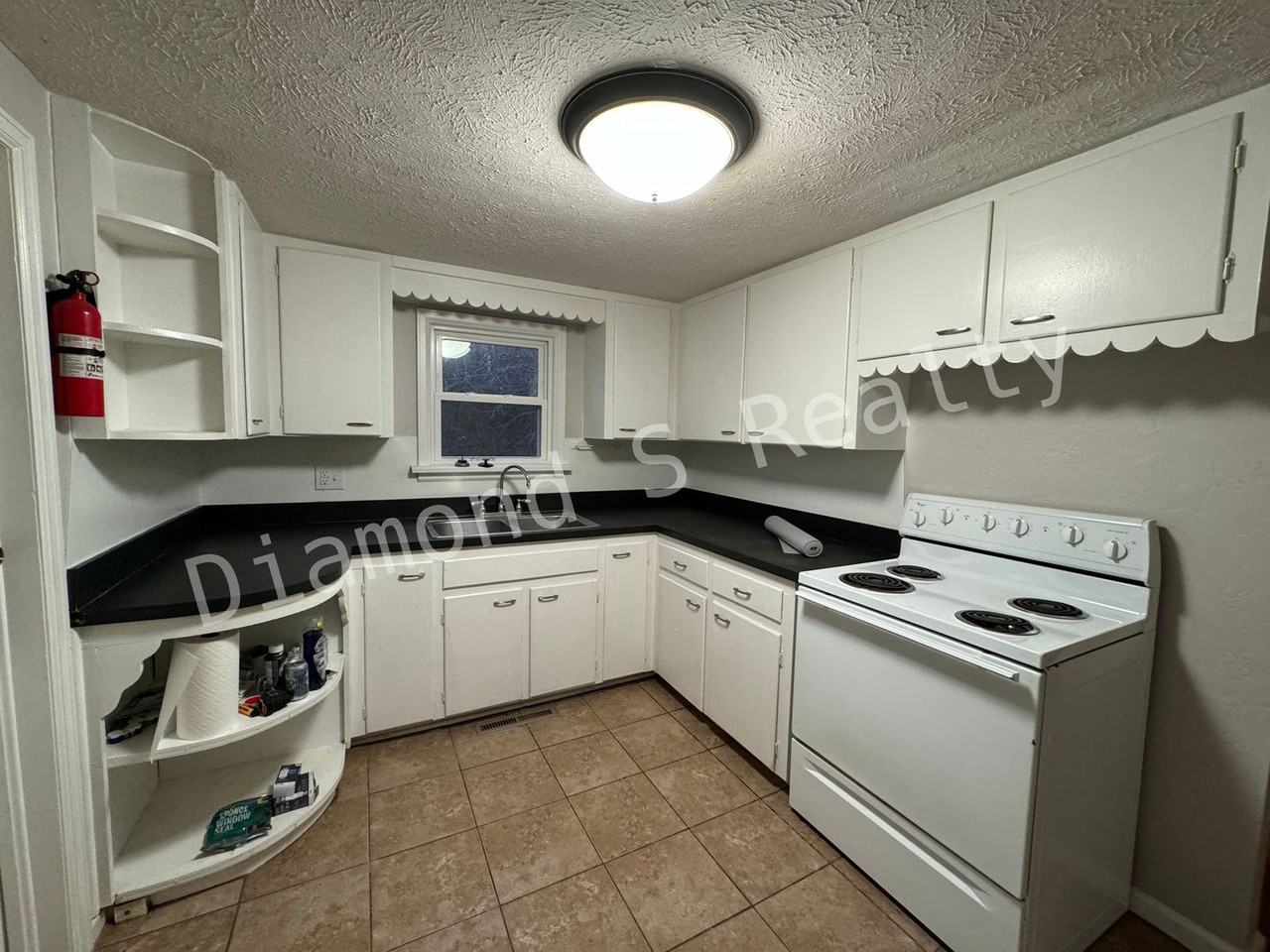 3435 S Sulgrove Ave - Photo 6 of 12