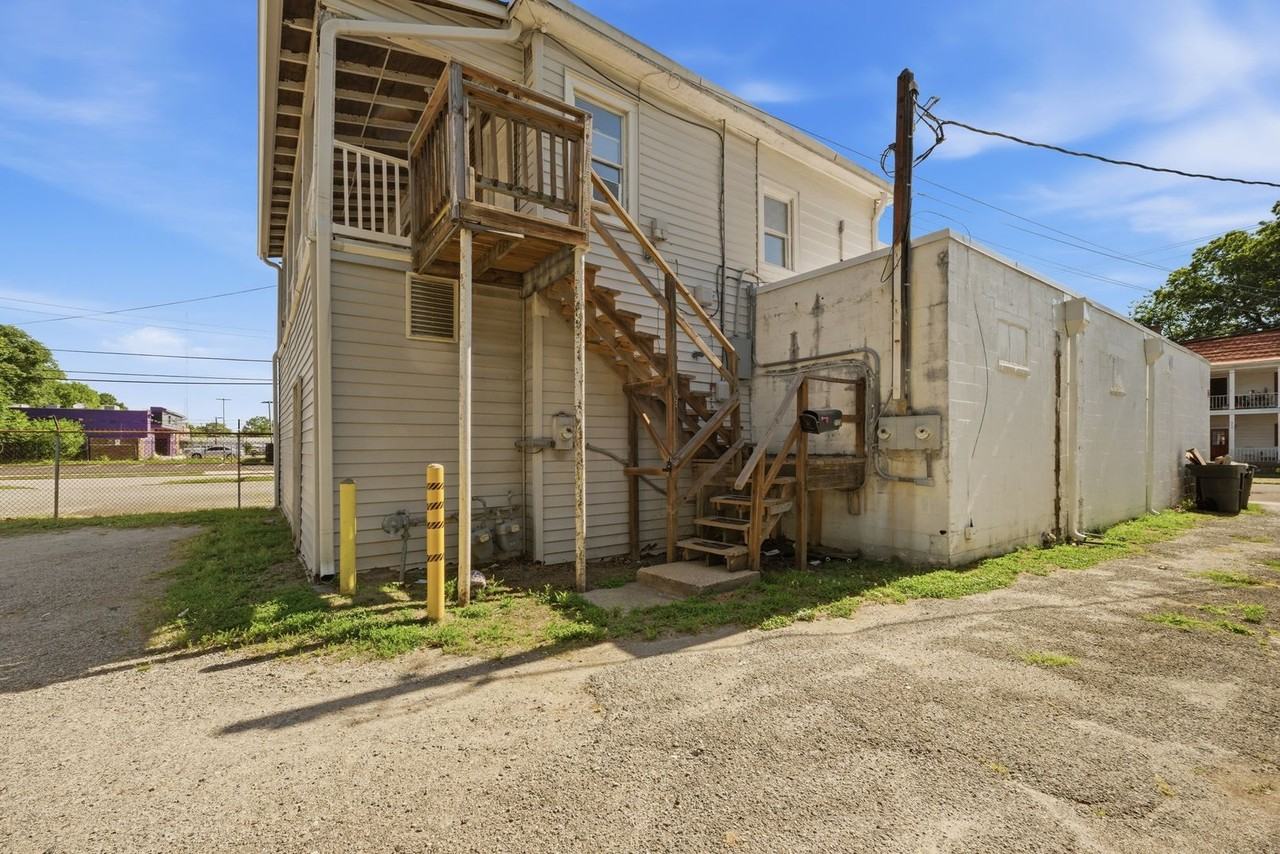 212 212 S. B Armistead Avenue - Photo 5 of 22
