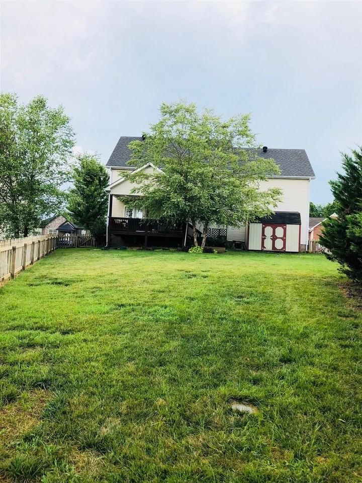 791 Colin Ct - Photo 2 of 4